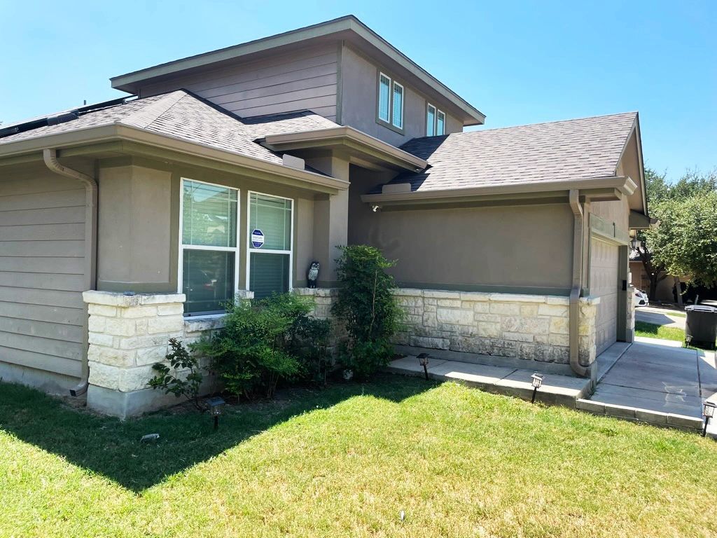 Seamless gutter installation by Guthrie Gutters (project photo 16)