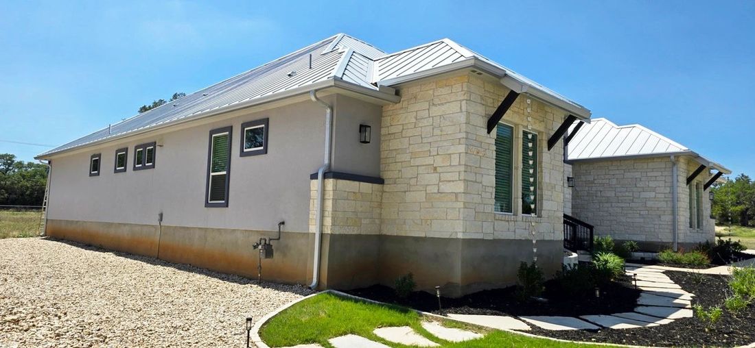 Seamless gutter installation by Guthrie Gutters (project photo 23)