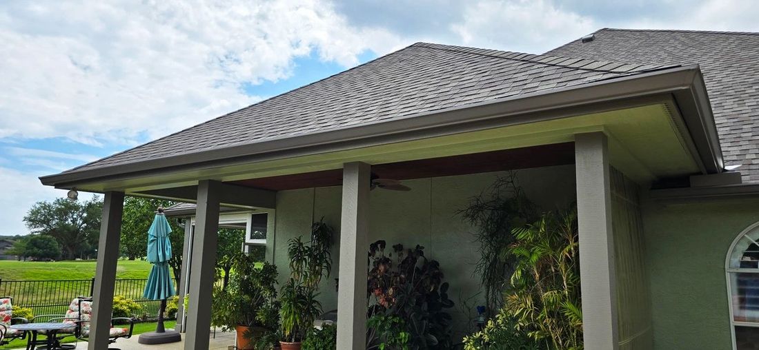 Seamless gutter installation by Guthrie Gutters (project photo 26)