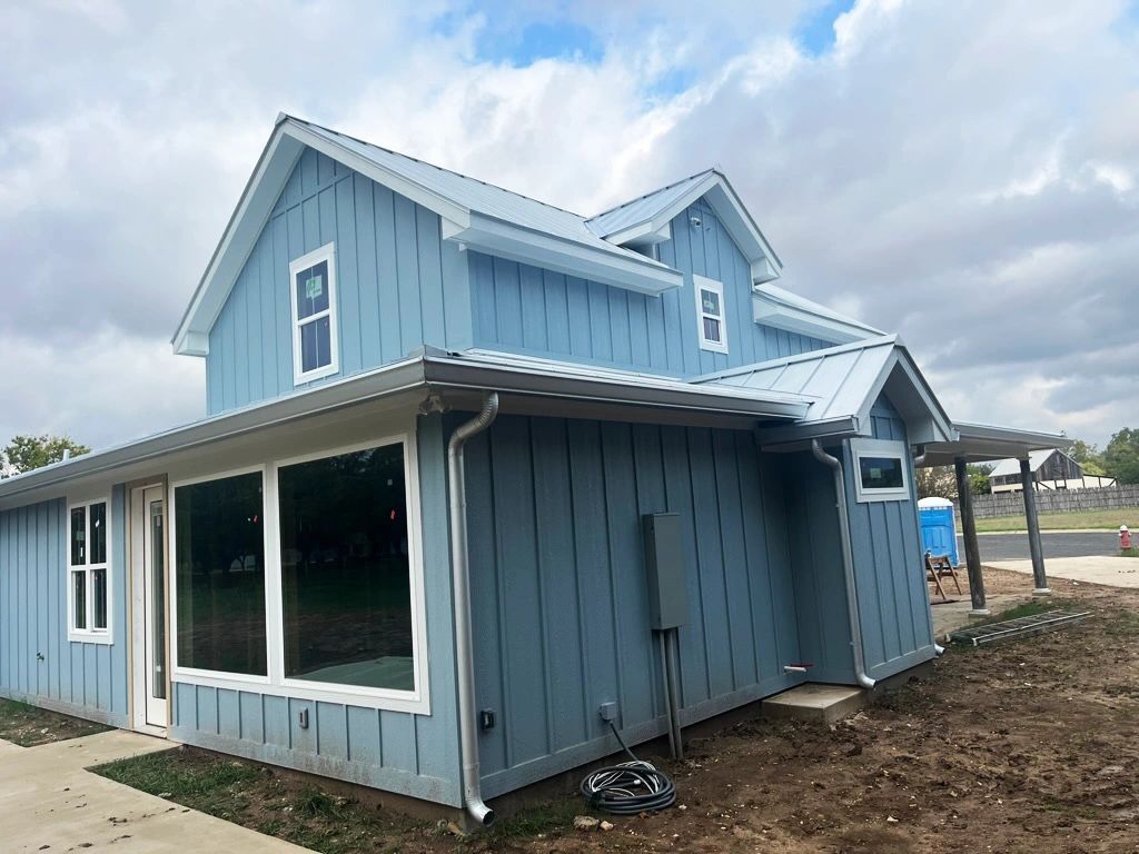 Seamless gutter installation by Guthrie Gutters (project photo 29)